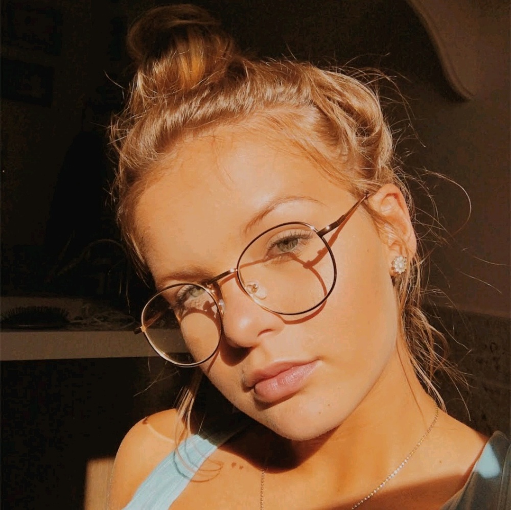 Meet your Posher, Cheyanne